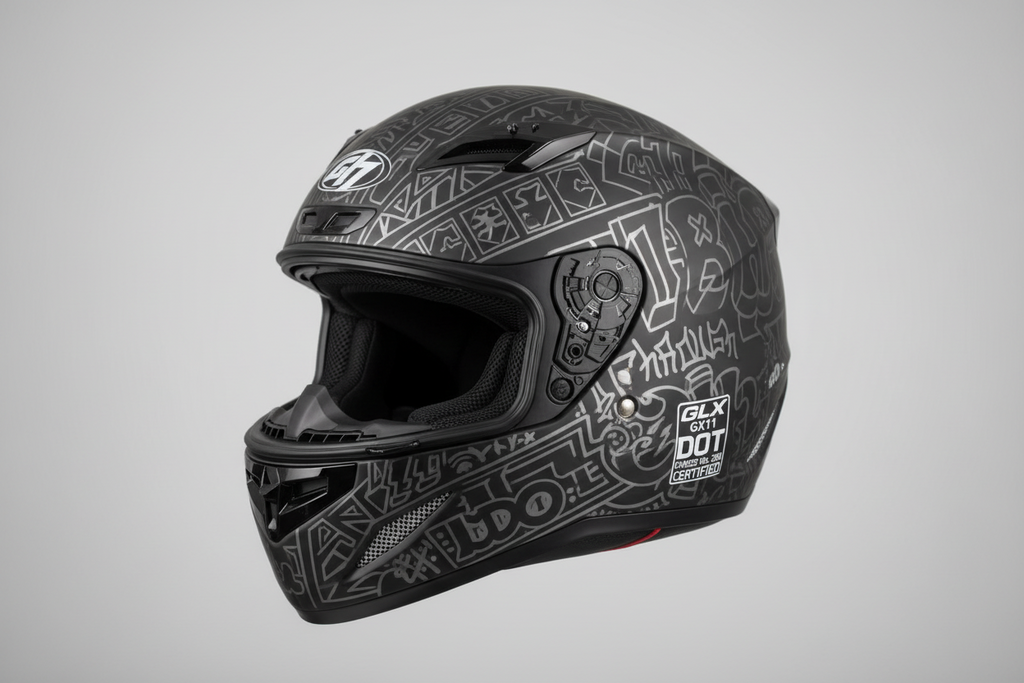 Motorcycle helmet