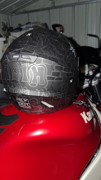 Motorcycle helmet